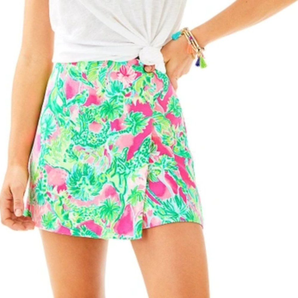 NWT Lilly Pulitzer Cassia Skort in “Razz Berry Catty Shack” Size 0